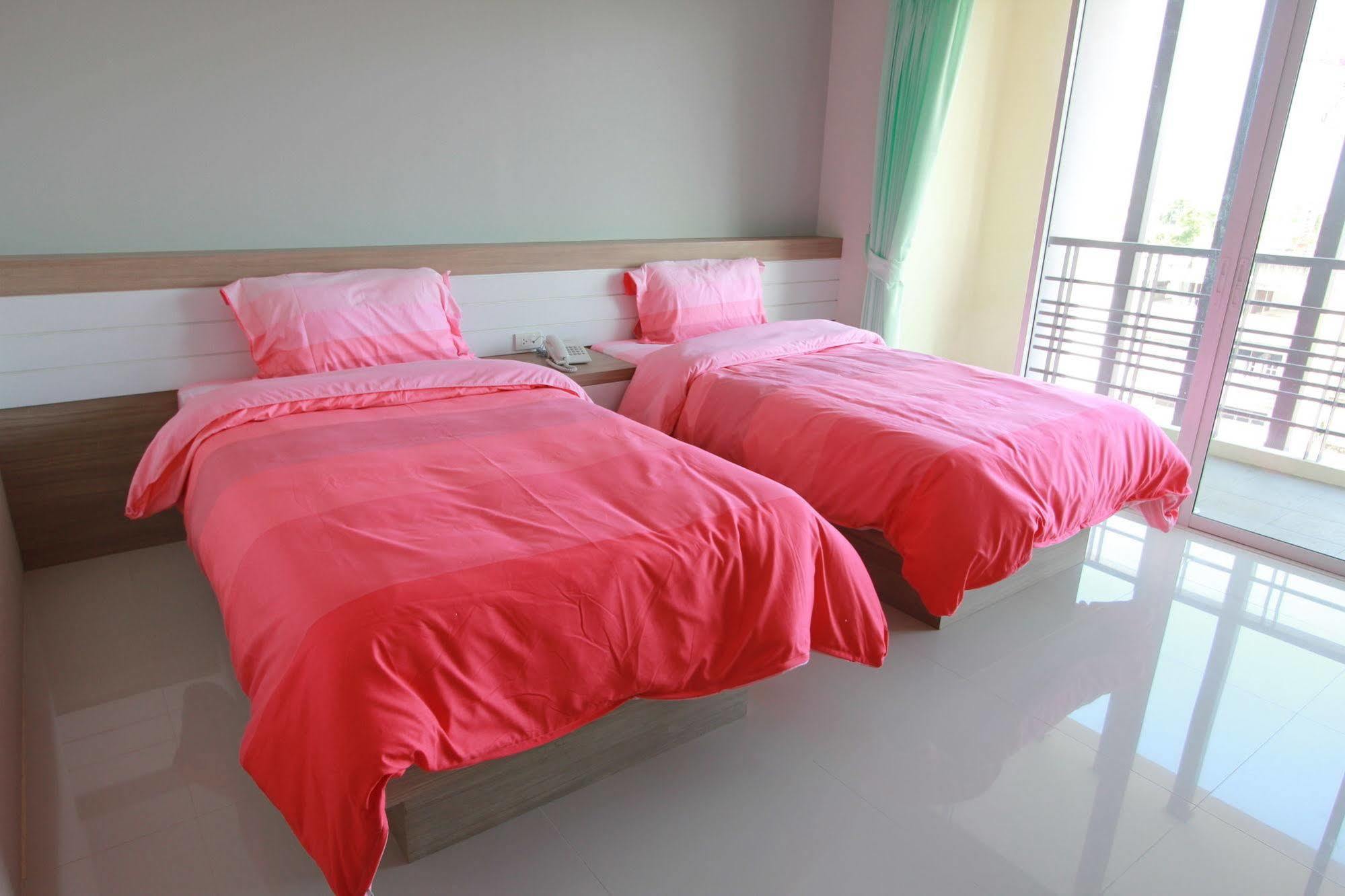 Hotel Kamonthara Nakhon Pathom Exterior foto